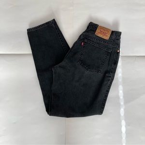 Vintage 90s high waisted tapered Levi 550s denim jeans